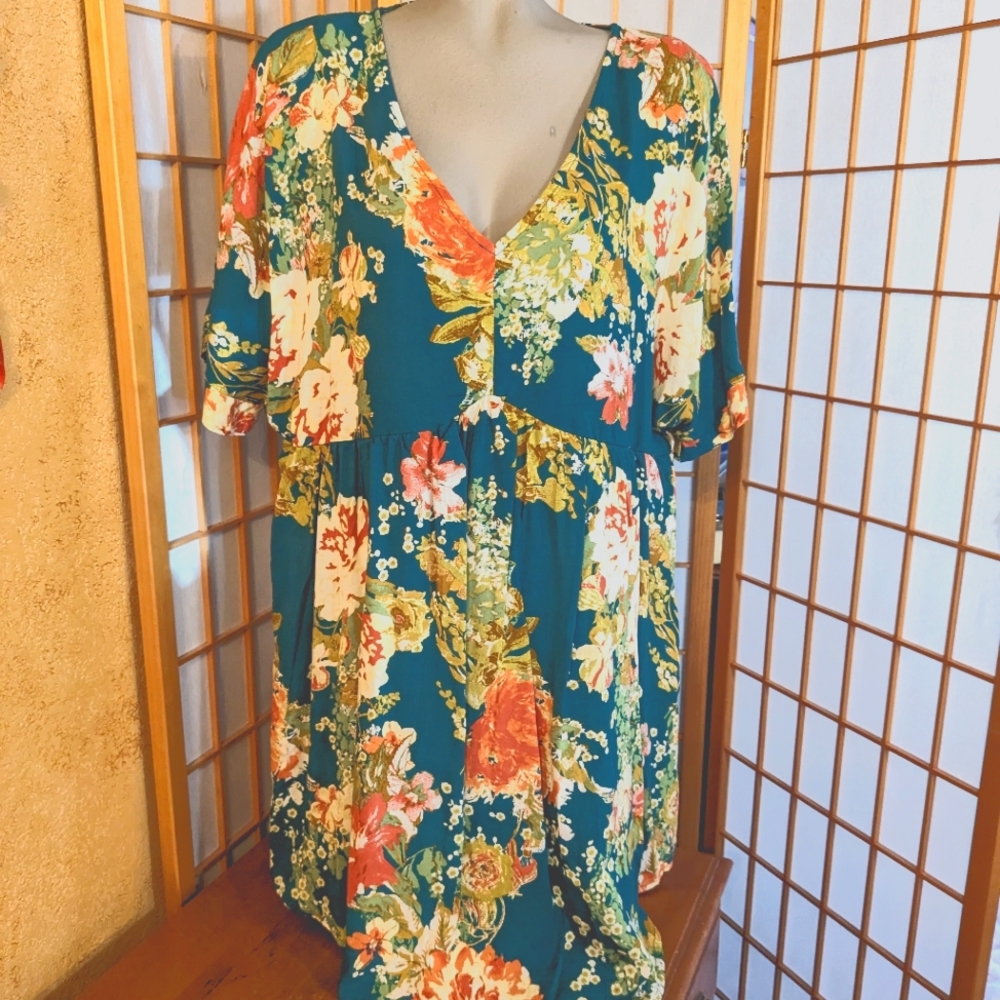 🆕Andree' by Unit, floral tunic top, 2X, NEW with tags.